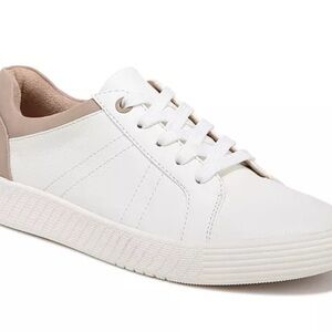 SOUL Naturalizer White and Tan Sneakers